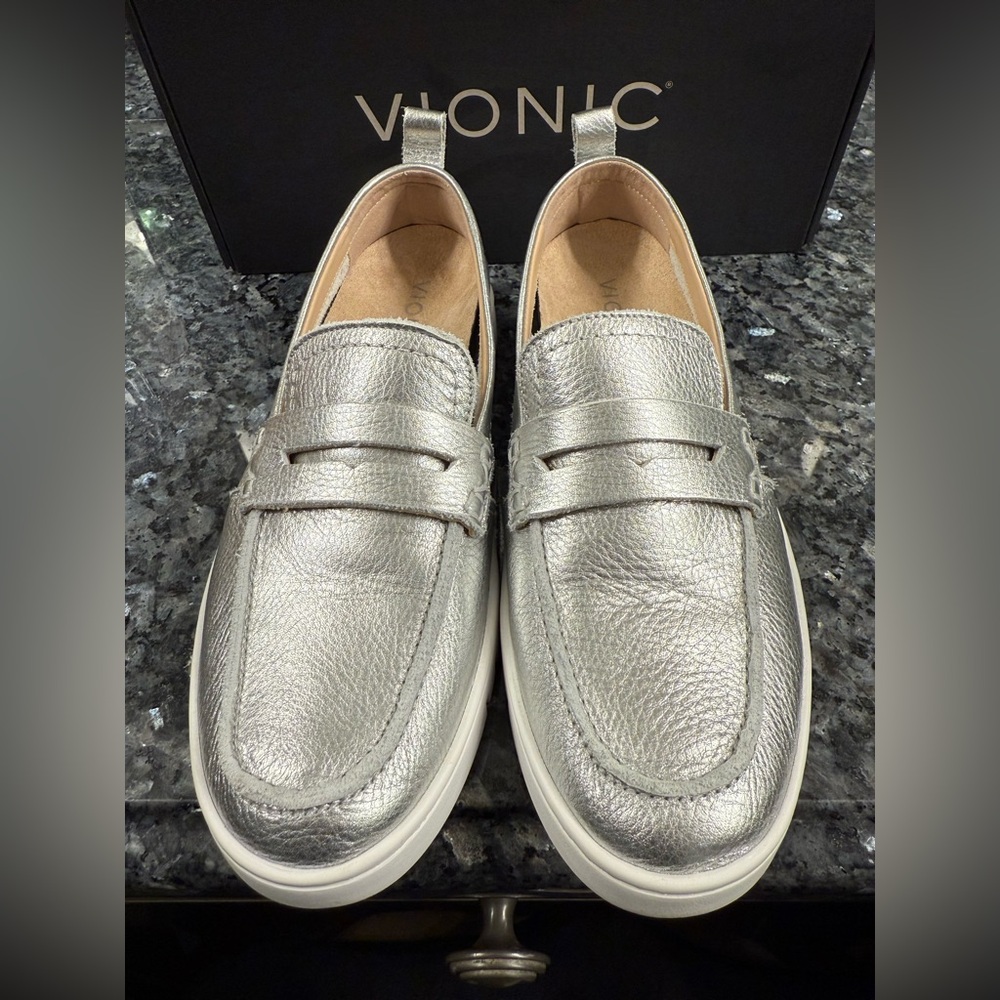 Vionic women’s Uptown Silver Loafers